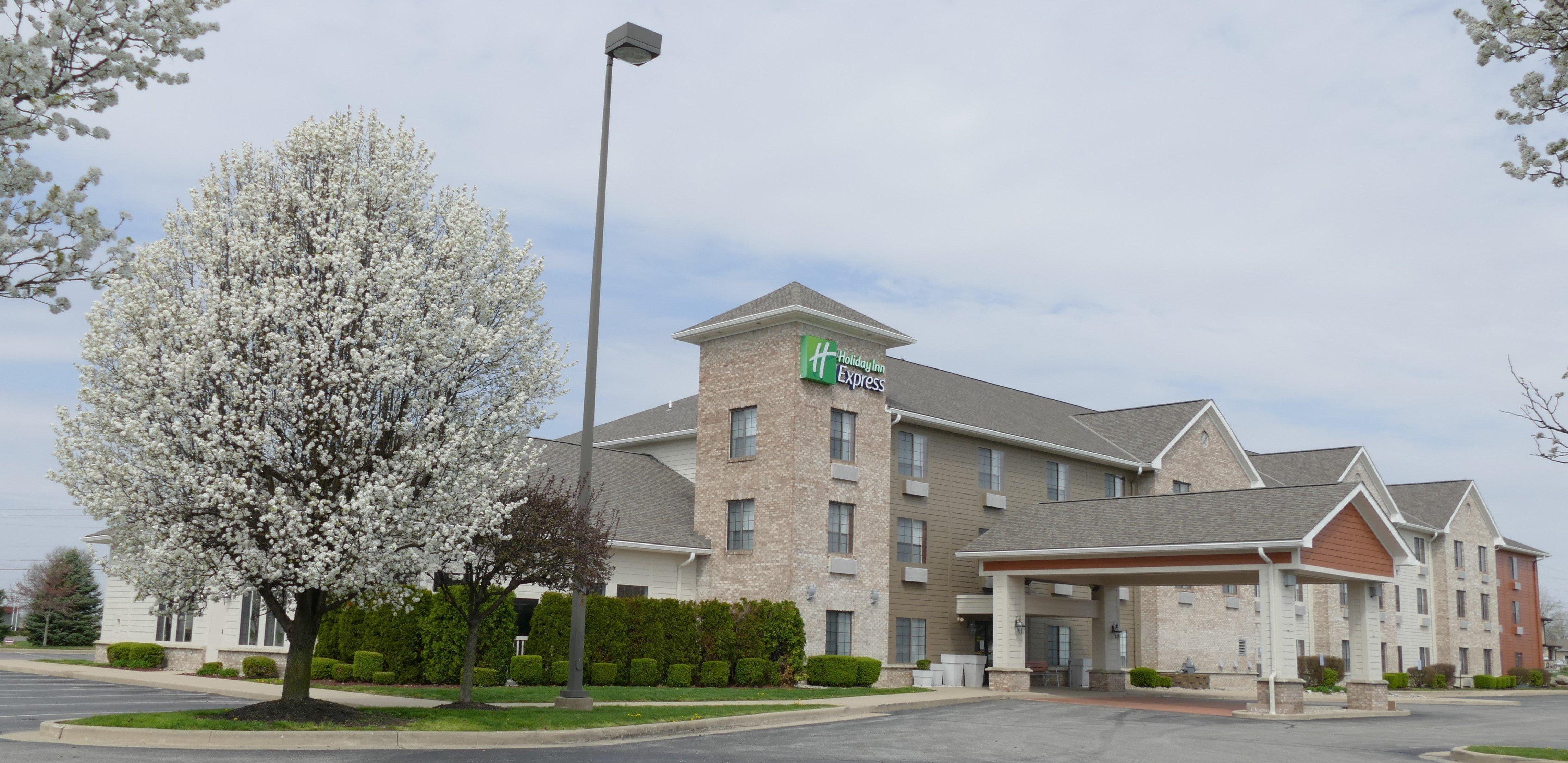 Holiday Inn Express Greensburg By Ihg Bagian luar foto