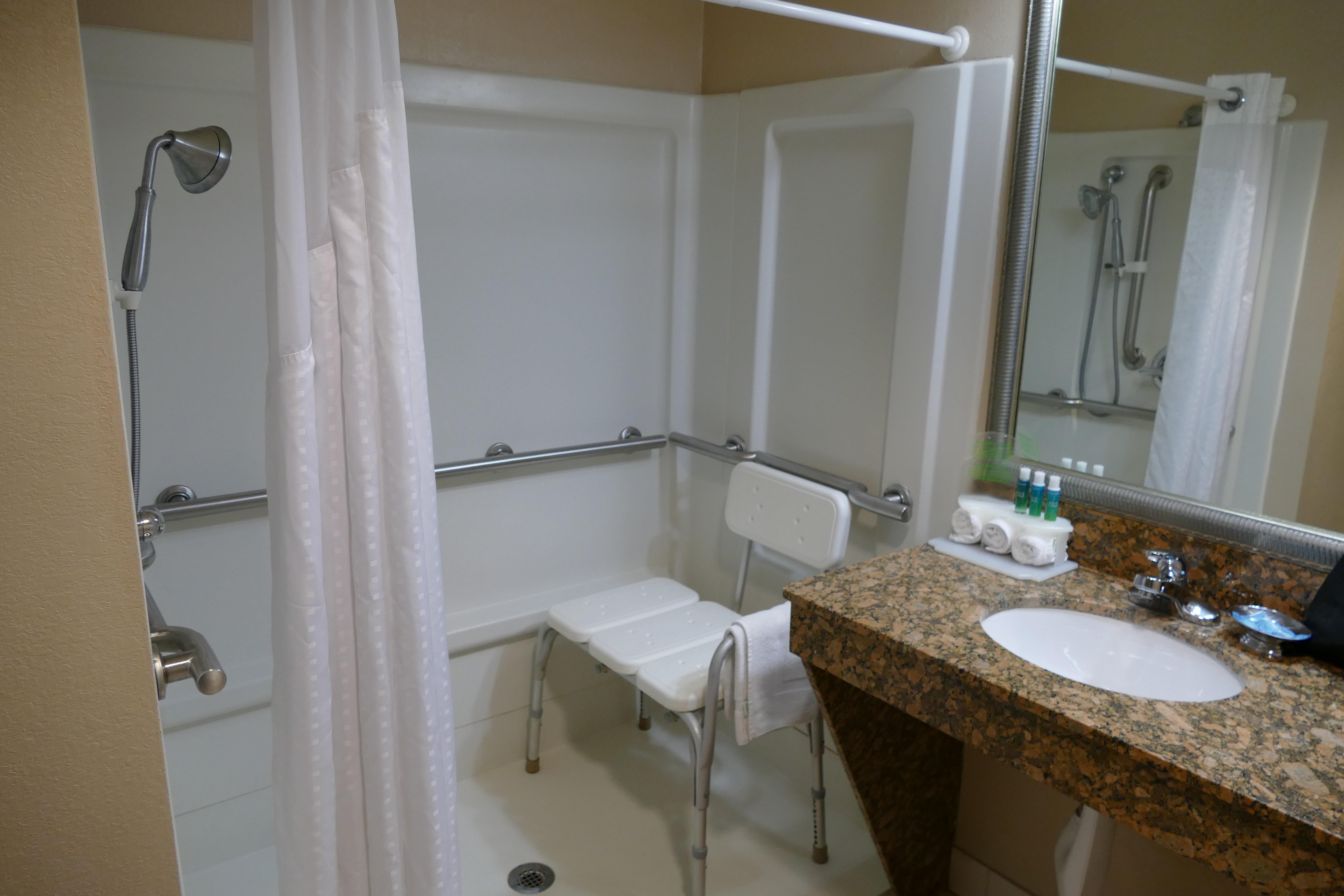 Holiday Inn Express Greensburg By Ihg Bagian luar foto