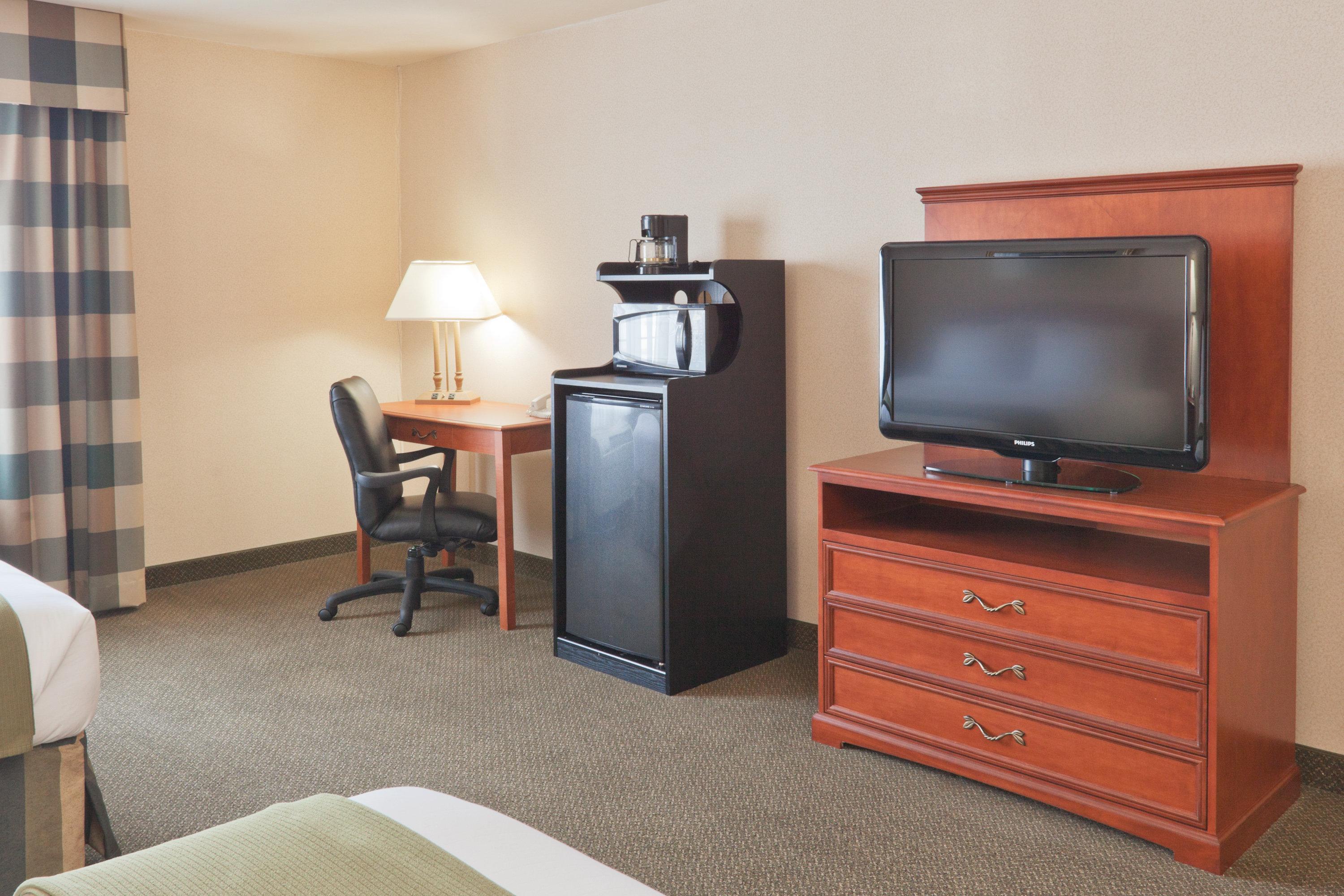 Holiday Inn Express Greensburg By Ihg Bagian luar foto