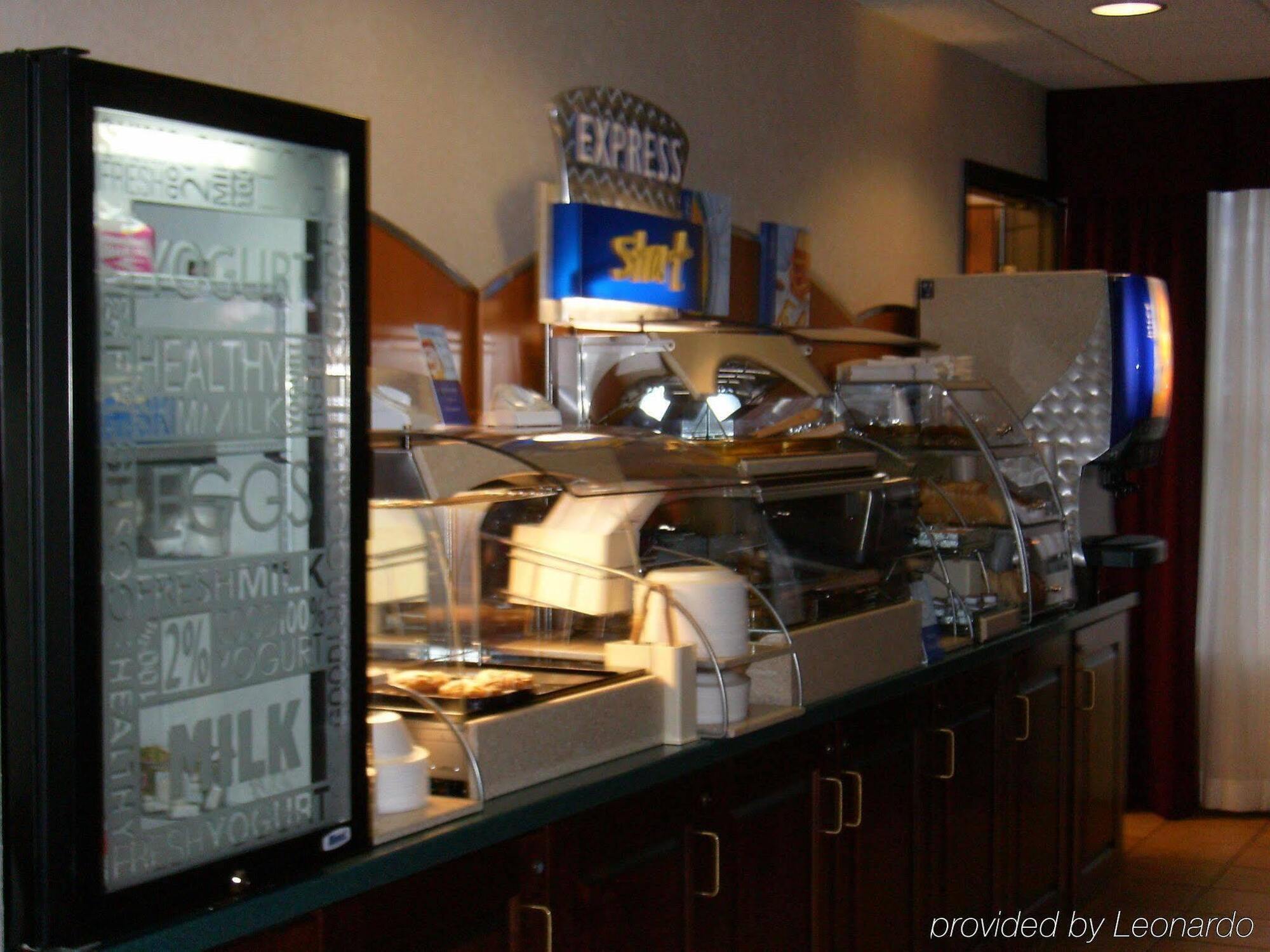 Holiday Inn Express Greensburg By Ihg Bagian luar foto